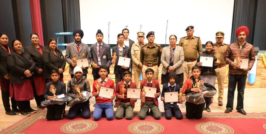 f8748650 4c28 4795 9900 bdba6d5a2de5